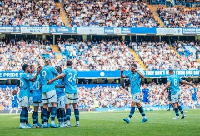 نجم ليفربول السابق يرشح مانشستر سيتي للتتويج بلقب الدوري الإنجليزي