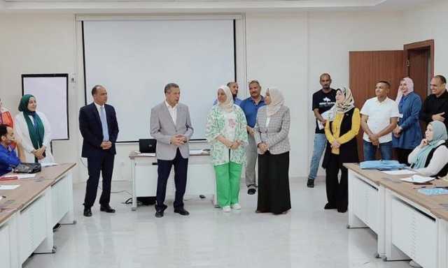 بدء أولى تدريبات المركز الجامعي للتطوير المهنى بالغردقة UCCD