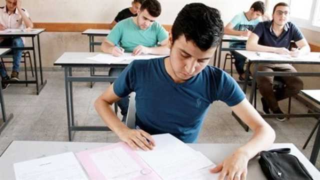 اليوم.. طلاب الثانوية العامة يؤدون امتحانات الدور الثاني في اللغة الأجنبية الثانية والتربية الوطنية