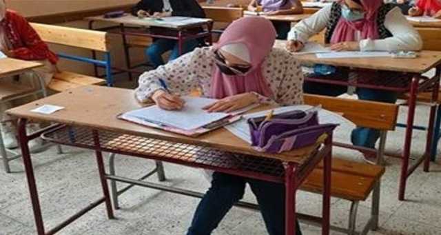 طلاب الثانوية العامة 2023 يؤدون غدا امتحان الجبر والهندسة