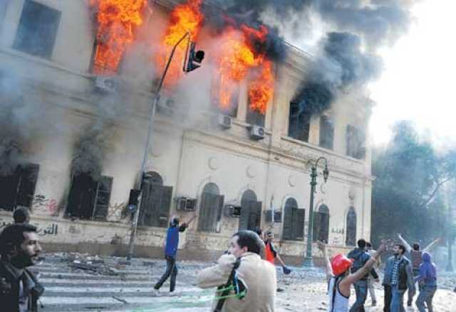 المستشار ناجي شحاتة لـ«الشاهد»: المتهمون بحرق المجمع العلمي تم التغرير بهم تحت شعار «الثورة»