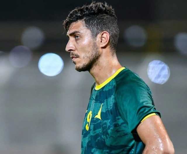 مدرب الخليج يحسم موقف محمد شريف من مباراة الاتفاق بالدوري السعودي