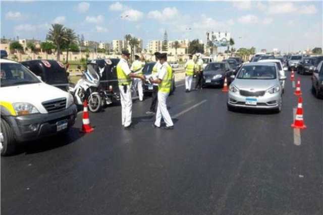 النشرة المرورية.. كثافات متحركة بمحاور وميادين القاهرة والجيزة