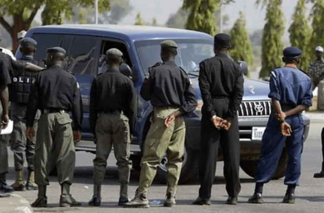 نيجيريا.. مقتل أربعة من رجال الشرطة على يد مسلحين