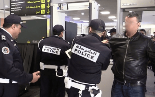 امن مطار مراكش يوقف اجنبيا متلبسا بحيازة مخدر الشيرا