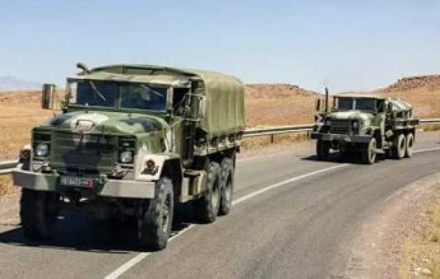 عربات الجيش مُحمّلة بمواد التموين تتوافد على منطقة أمزميز بعد الزلزال
