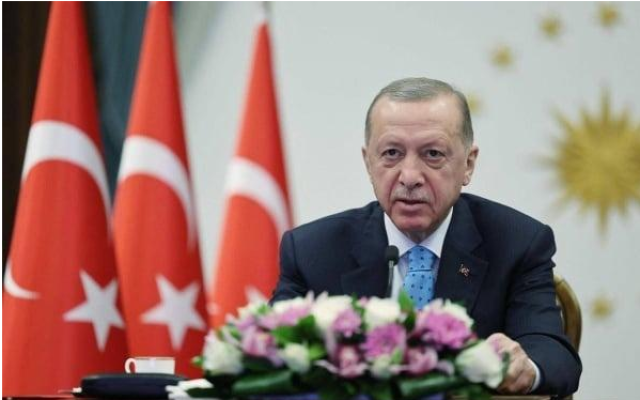 محكمة تسحب من أردوغان سلطة عزل محافظ البنك المركزي