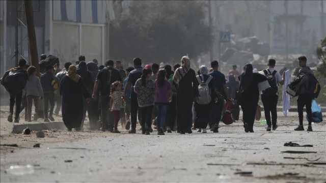 نزوح آلاف السكان وسط قصف إسرائيلي عنيف على أحياء شرق مدينة غزة - فيديو