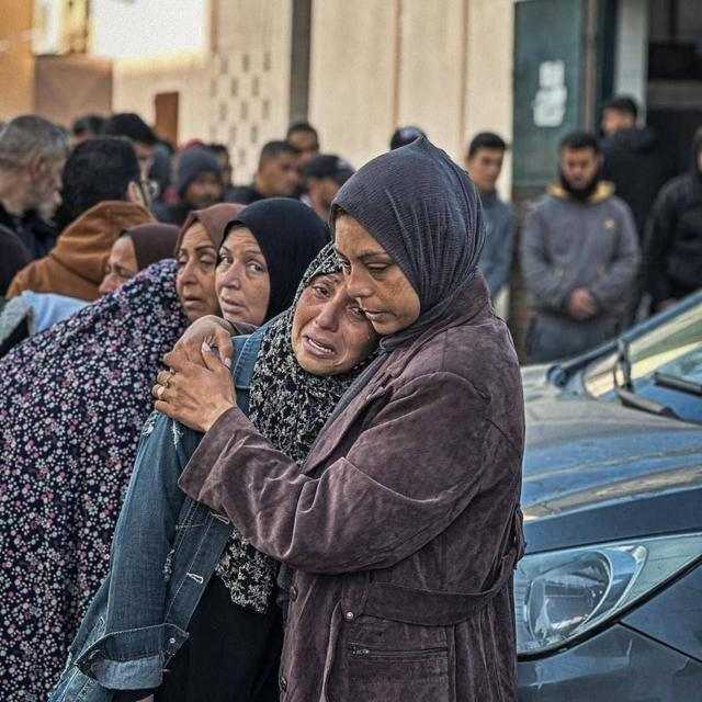 عاجل : تعرضن لأبشع الجرائم .. شهادة مروعة ترويها فلسطينية حوصرت في مجمع الشفاء بغزة