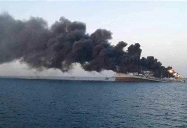 أمبري: سفينة تجارية أبلغت عن انفجارين باليمن