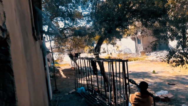 عاجل : بالفيديو .. مشاهد من تدمير ناقلة جند صهيونية في مخيم المغازي وسط قطاع غزة