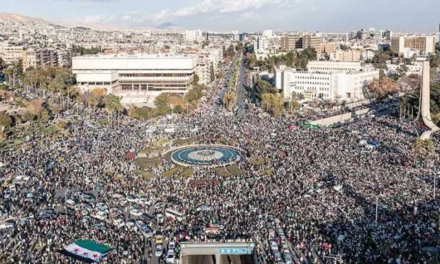 الاعلامي فيصل القاسم يوجه رسالة هامة إلى أبناء سوريا: لا تصدقوا غير هذه الرواية!