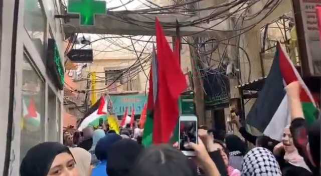 مسيرة حاشدة بمخيم برج البراجنة في بيروت دعما للمقاومة الفلسطينية