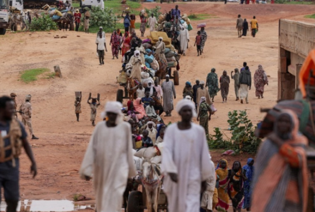 الجيش السوداني يحرز تقدما نحو استعادة مدينة ود مدني