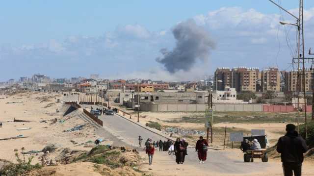 عاجل : 5 شهداء بقصف للاحتلال الإسرائيلي استهدف نازحين على شارع الرشيد في غزة