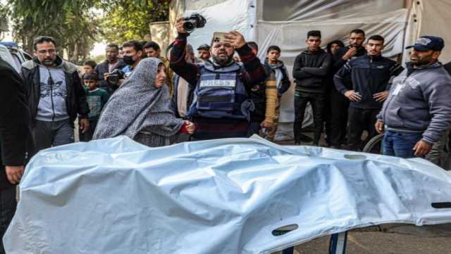 قوات الاحتلال تنبش 1100 قبر في حي التفاح شرق غزة وتسرق 150 جثمانا