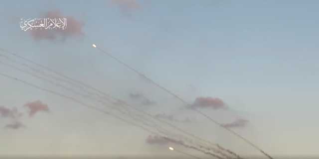 عاجل : بالفيديو .. رشقات صاروخية مكثفة باتجاه الأراضي المحتلة رداً على استهداف المدنيين
