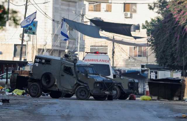 قوات الاحتلال تقتحم مدينتي قلقيلية ونابلس .. فيديو