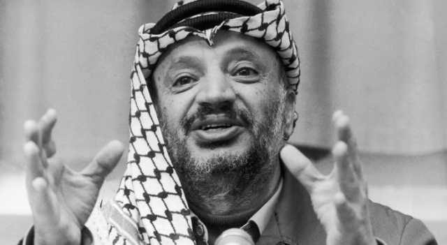 ياسر عرفات حذر من تهجير الفلسطينيين ورفض تل أبيب لحل الدولتين قبل 34 عاما