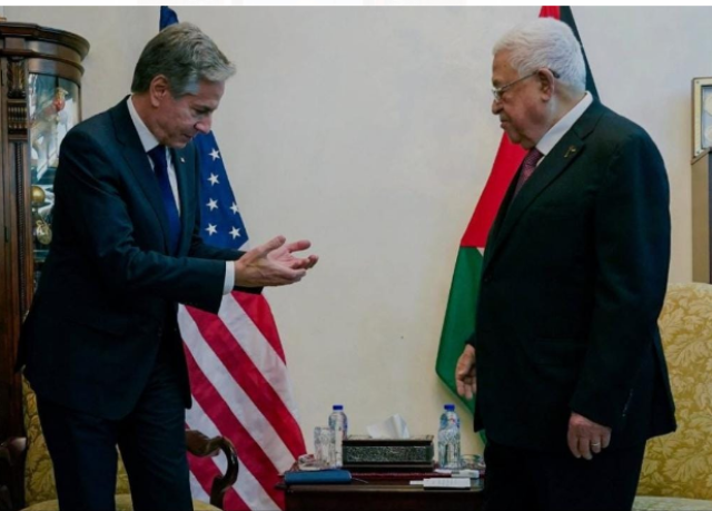 عاجل : عباس في حديث سري مع بلينكن يبدي استعداد السلطة لإدارة غزة بعد انتهاء الحرب