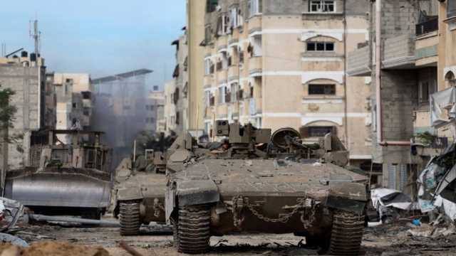 عاجل : جيش الاحتلال يواصل حصار مستشفى الأمل وناصر في خانيونس