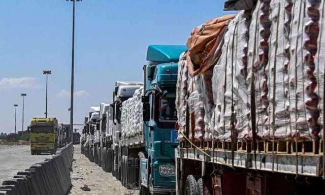 مصر : دخول 314 شاحنة مساعدات إلى غزة أول أيام العيد