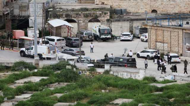 إصابة 3 فلسطينيين في هجوم لمستوطنين على قرية برقة شرقي رام الله