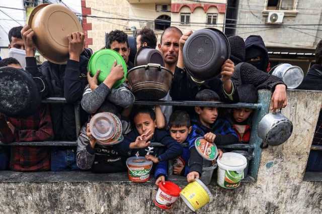 هآرتس: خطة الجيش الإسرائيلي تقضي بحصار وتجويع كل من يبقى في شمال غزة