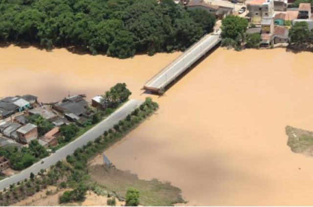 ارتفاع ضحايا الفيضانات في البرازيل إلى 56
