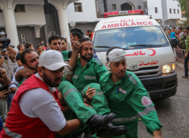 عاجل : الدفاع المدني في غزة: عدد كبير من الأحياء والشهداء لا يزالون تحت الأنقاض