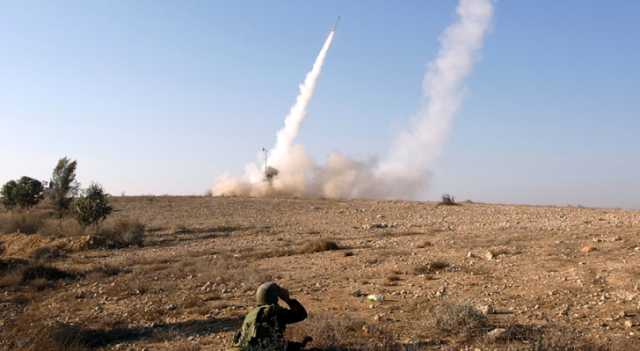 جيش الاحتلال: اعتراض صاروخ أرض أرض أطلق من منطقة البحر الأحمر