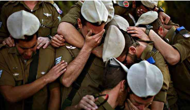 عاجل : إعلام عبري: آلاف من شرطة الاحتلال يرغبون بالاستقالة أو إنهاء حياتهم