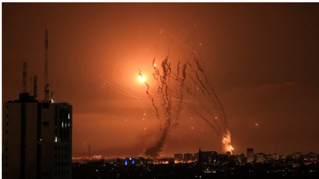 عاجل : المقاومة تقلب موازنة الرعب .. صواريخ باتجاه تل أبيب أثناء مؤتمر نتنياهو وغالانت
