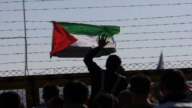 الأسرى الفلسطينيون يعلنون إضرابًا احتجاجا على تقليص زيارات ذويهم