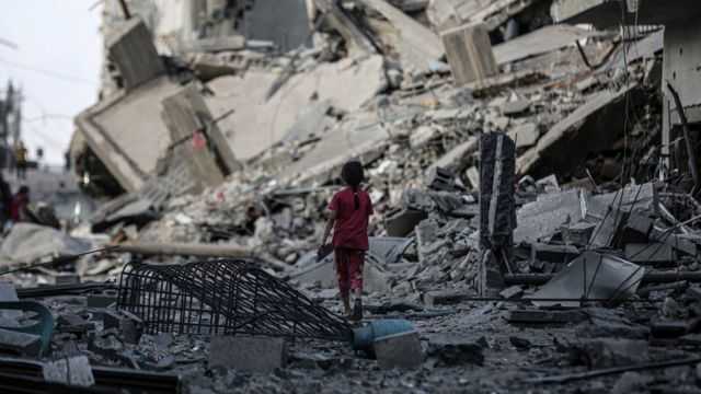 تحذيرات من اتساع رقعة الحرب بغزة