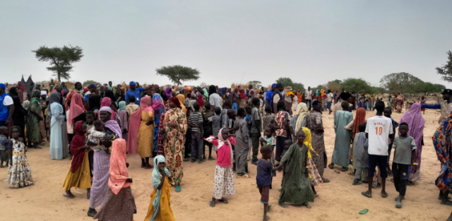 وفاة طفل كل ساعتين .. أوضاع مأساوية داخل معسكر للنازحين غربي السودان