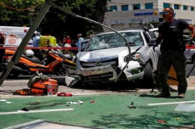 وسائل إعلام إسرائيلية: منفذ هجوم الدهس في تل أبيب فلسطيني دخل إسرائيل بتصريح طبي وكان يعمل حدادا ولم يكن مريضا