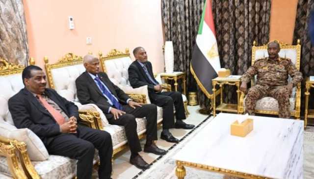 تفاصيل لقاء بين البرهان ورئيس القضاء السوداني
