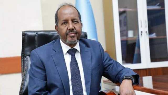 الرئيس الصومالي يكشف تفاصيل عن لقاء البرهان وحميدتي ويحذر