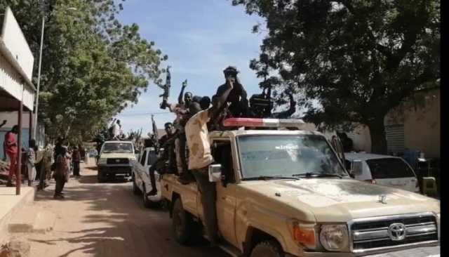 الجيش السوداني يصدر تحذيرات من الفاشر بشأن معركة متوقعة