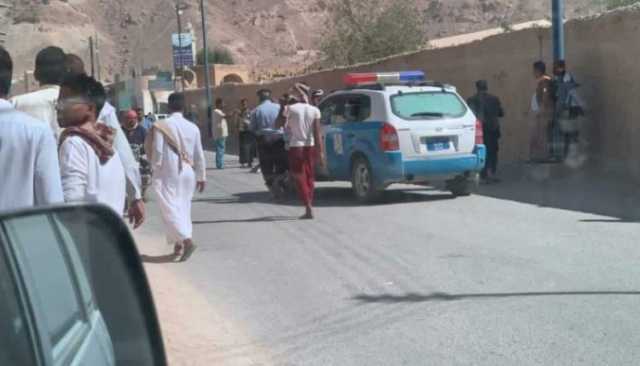 وردنا قبل قليل.. اندلاع اشتباكات عنيفة بالقرب من مطار سيئون وأنباء عن سقوط قتلى وجرحى