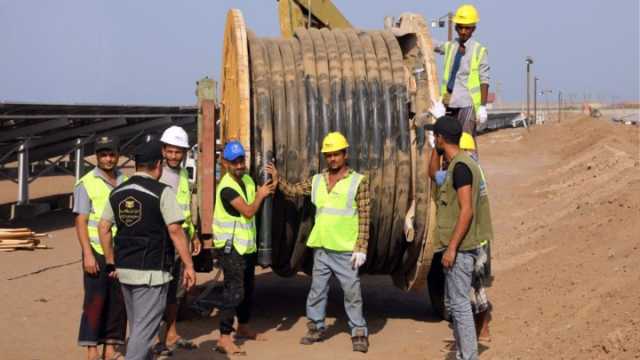 أبو لحوم والشامي يستعرضان المرحلة النهائية لمشروع الطاقة المتجددة بالحديدة