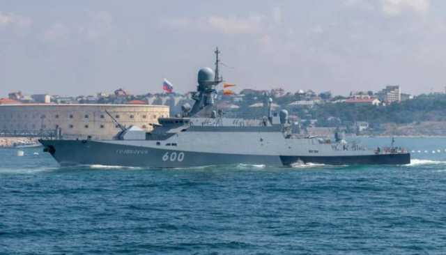 هجوم أوكراني على مدينة سيفاستوبول وسفن حربية روسية