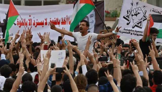 عشرات الآلاف من الأردنيين يشاركون في مسيرات ووقفات غاضبة دعما لفلسطين