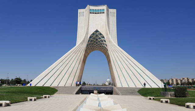 طهران تعلن استعدادها استضافة اجتماع طارئ لمنظمة التعاون الإسلامي بشأن غزة
