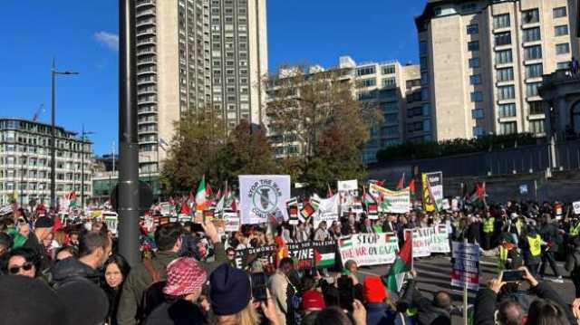 انطلاق مسيرة مليونية هي “الأكبر” في لندن تنادي بوقف إطلاق النار في غزة