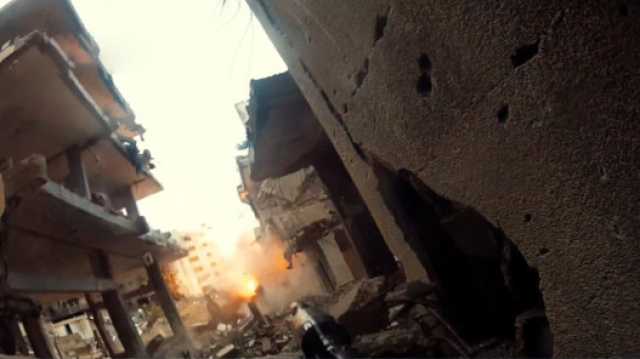 القسام تعلن تدمير 8 آليات وقنص 4 جنود صهاينة في مخيم المغازي
