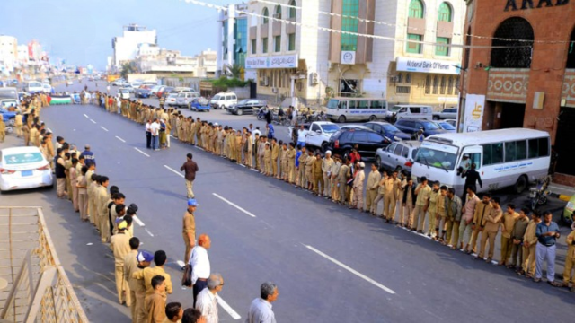 الحديدة.. وقفة حاشدة لإعلان النفير العام لمواجهة العدوان الأمريكي البريطاني السافر على اليمن