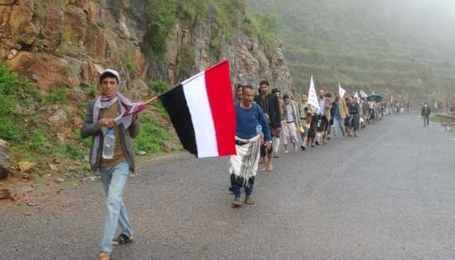 حجة.. مسير لخريجي الدورات العسكرية المفتوحة بمركز المحافظة