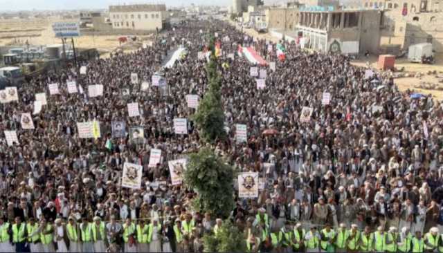 احتشاد جماهيرية كبير في 50 ساحة بمحافظة عمران مباركة بانتصار لبنان وتأكيداً على دعم غزة